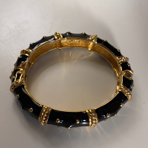 *NWT* Vintage CINER Gold Tone/Black Enamel/Green Eyed Frog Brooch & Bangle/Ear - Picture 2 of 7